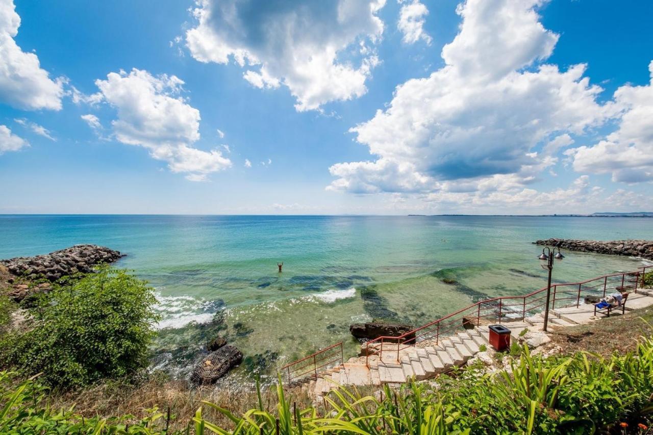 Sea View Panoramic Apartments, Fort Noks Crown Club Sveti Vlas Eksteriør billede