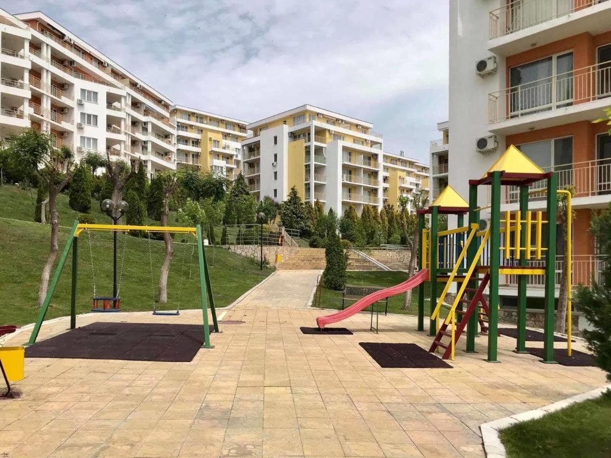 Sea View Panoramic Apartments, Fort Noks Crown Club Sveti Vlas Eksteriør billede