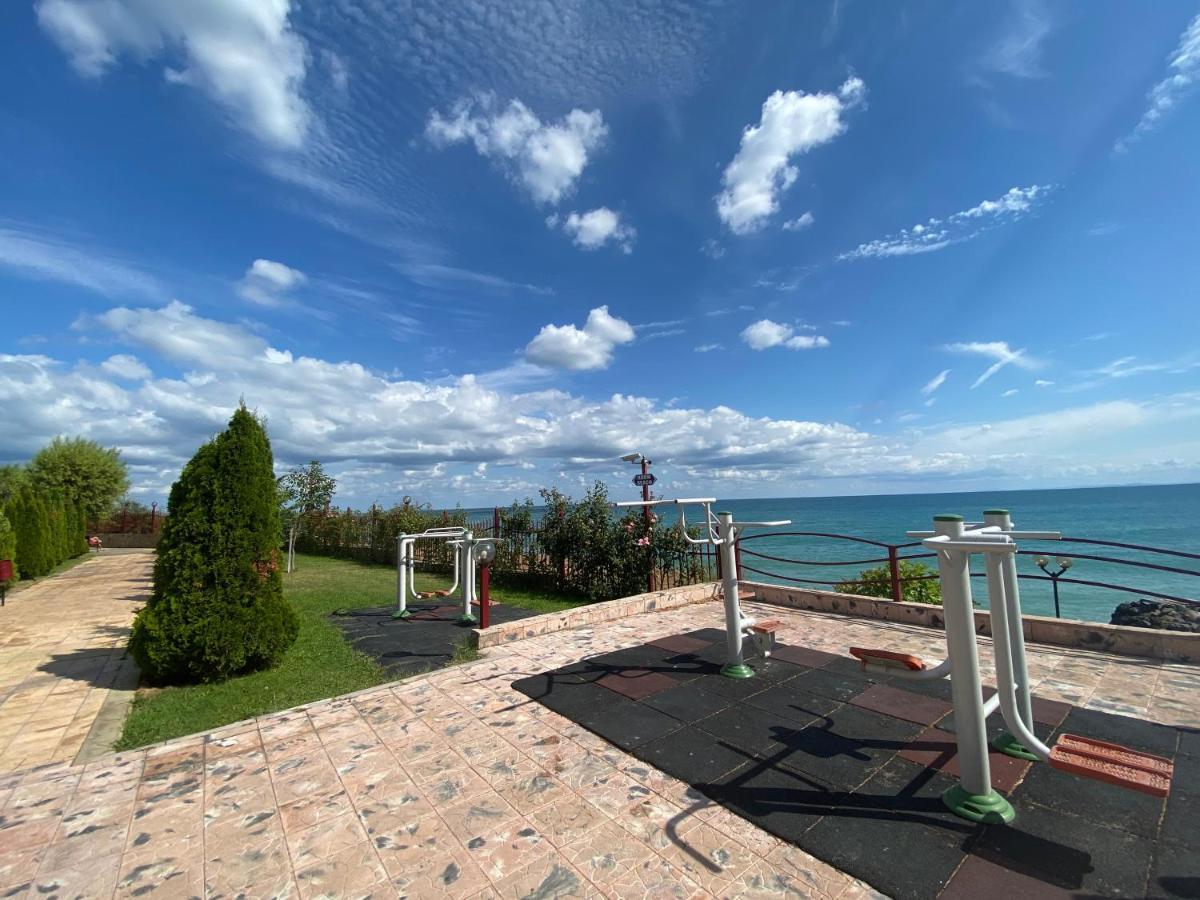Sea View Panoramic Apartments, Fort Noks Crown Club Sveti Vlas Eksteriør billede
