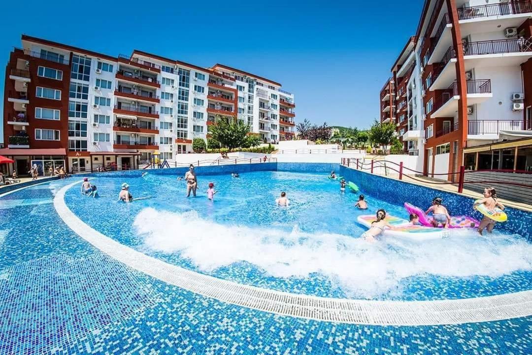 Sea View Panoramic Apartments, Fort Noks Crown Club Sveti Vlas Eksteriør billede